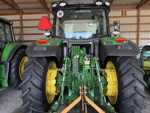 Image of John Deere 6R 165 equipment image 4