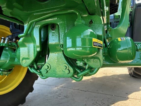 Image of John Deere 6R 165 equipment image 4