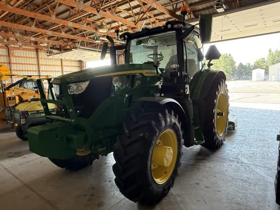 Image of John Deere 6R 165 equipment image 4