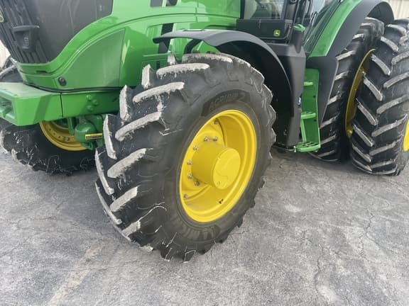 Image of John Deere 6R 165 equipment image 4