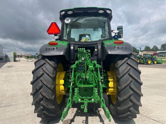 Image of John Deere 6R 175 equipment image 2