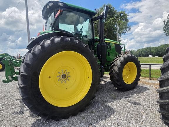 Image of John Deere 6R 175 equipment image 2