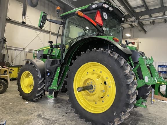 Image of John Deere 6R 175 equipment image 2