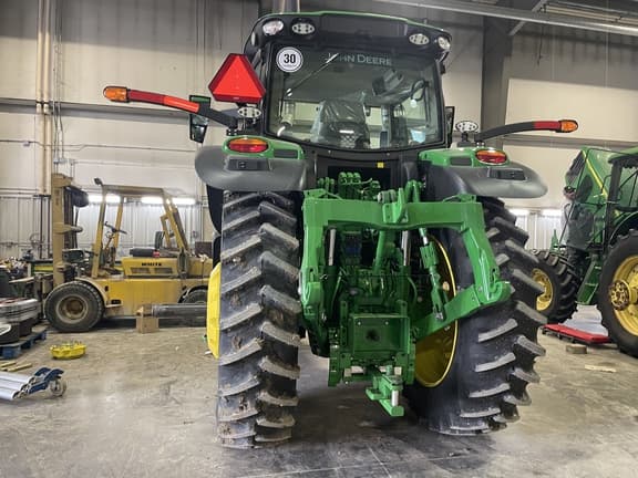 Image of John Deere 6R 175 equipment image 4