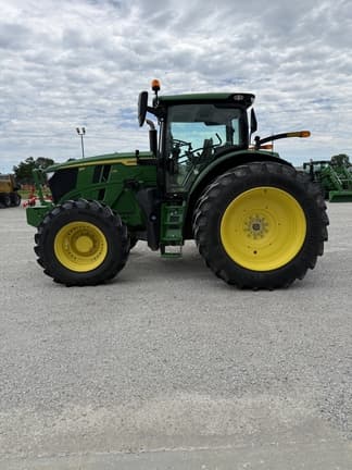 Image of John Deere 6R 175 equipment image 2