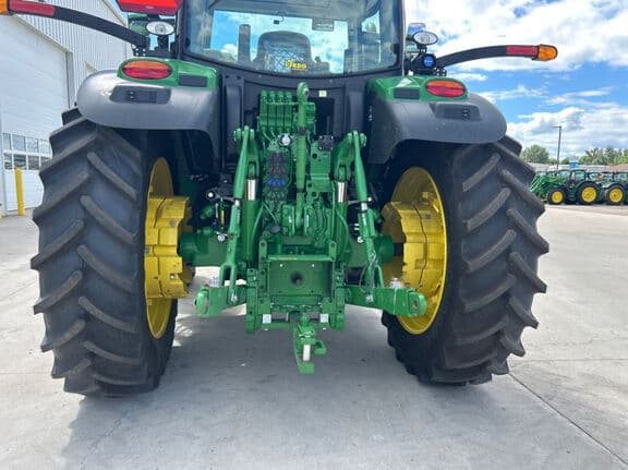 Image of John Deere 6R 175 equipment image 3