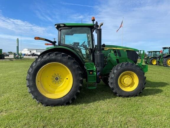 Image of John Deere 6R 175 equipment image 4
