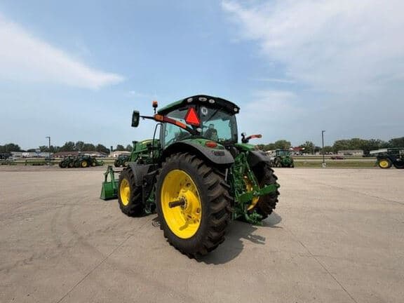 Image of John Deere 6R 175 equipment image 2