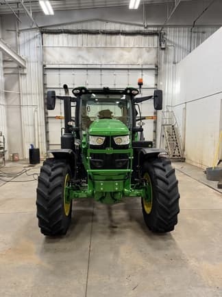 Image of John Deere 6R 195 equipment image 2