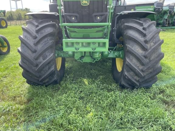 Image of John Deere 6R 195 equipment image 2