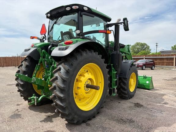 Image of John Deere 6R 195 equipment image 4