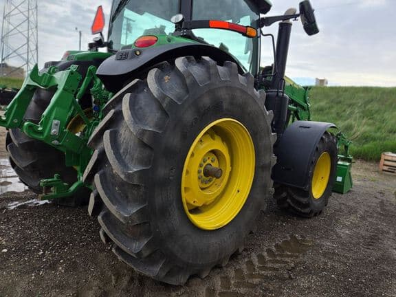Image of John Deere 6R 195 equipment image 1