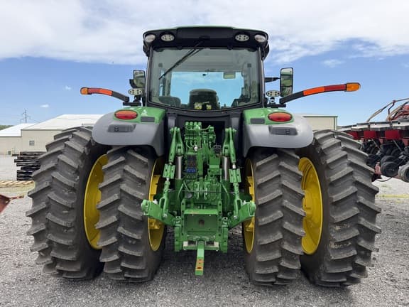 Image of John Deere 6R 195 equipment image 4