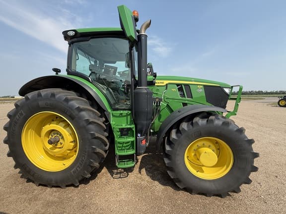 Image of John Deere 6R 195 equipment image 1