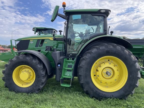 Image of John Deere 6R 195 equipment image 2