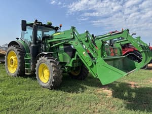 2025 John Deere 6R 195 Image