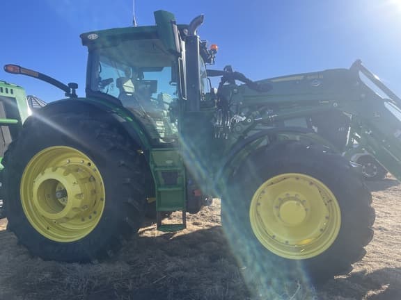 Image of John Deere 6R 195 equipment image 4