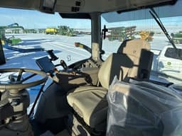 Image of John Deere 6R 215 equipment image 1