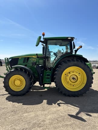 Image of John Deere 6R 215 equipment image 4