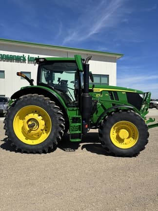 Image of John Deere 6R 215 equipment image 3