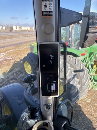 Image of John Deere 6R 250 equipment image 3