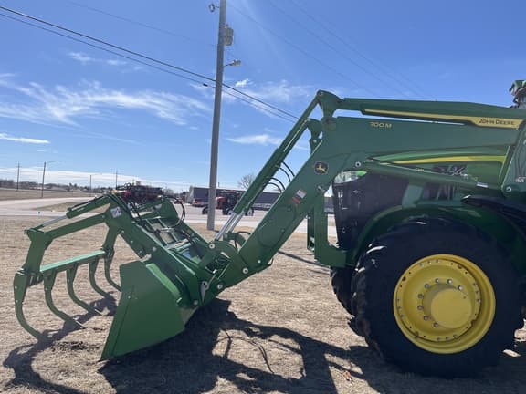 Image of John Deere 700M equipment image 4