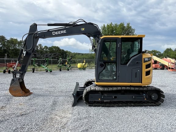 2025 John Deere 75P Equipment Image0