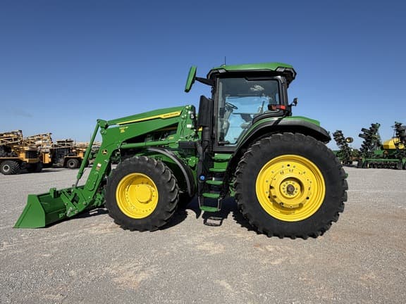 Image of John Deere 7R 210 equipment image 1