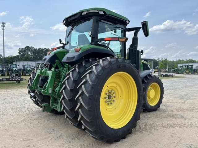 Image of John Deere 7R 210 equipment image 4