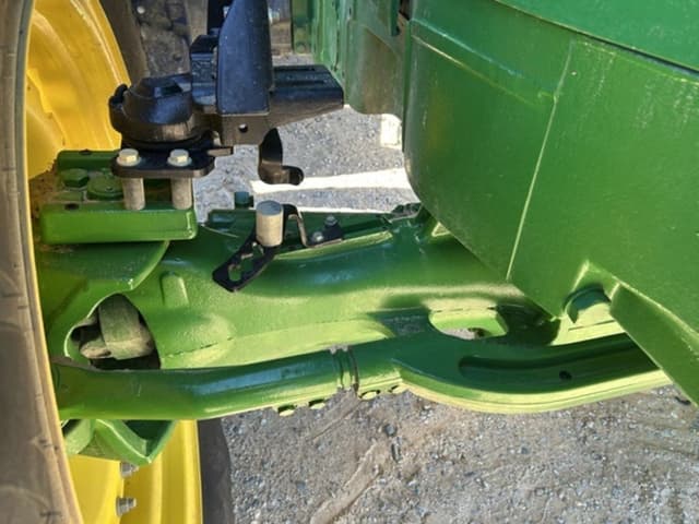 Image of John Deere 7R 210 equipment image 2