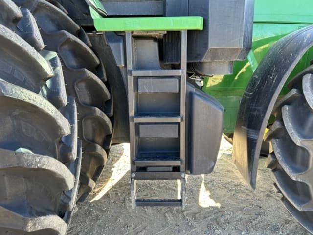 Image of John Deere 7R 210 equipment image 4