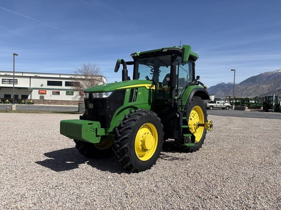 2025 John Deere 7R 210 Equipment Image0