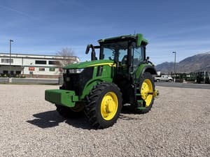 2025 John Deere 7R 210 Image