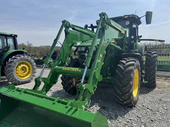 Image of John Deere 7R 210 equipment image 2