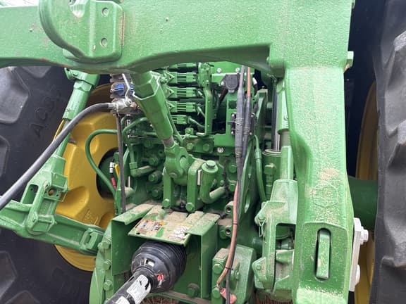 Image of John Deere 7R 230 equipment image 3