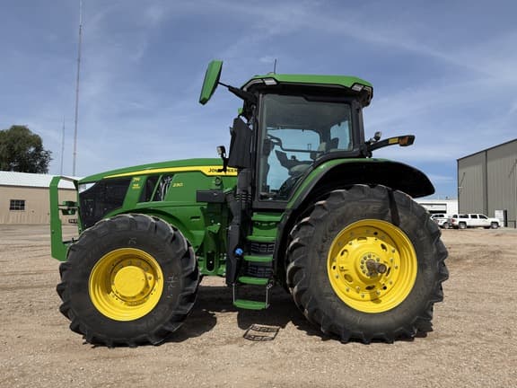 Image of John Deere 7R 230 equipment image 1