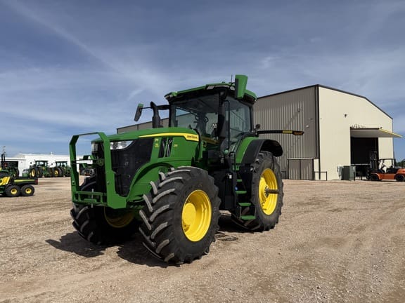 2025 John Deere 7R 230 Equipment Image0