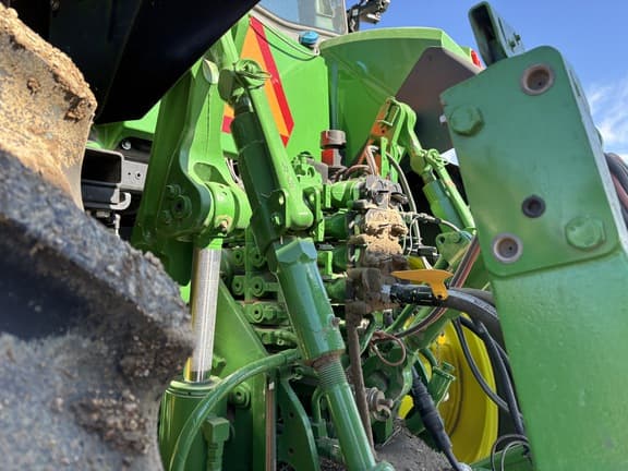 Image of John Deere 7R 230 equipment image 4