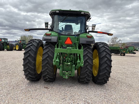 Image of John Deere 7R 230 equipment image 3