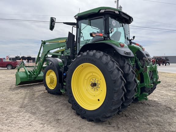 Image of John Deere 7R 230 equipment image 3