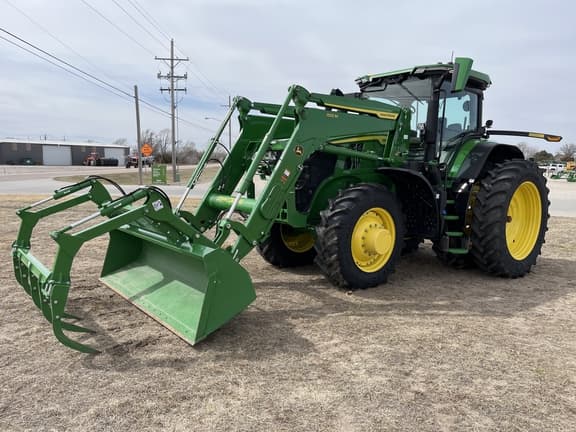 Image of John Deere 7R 230 equipment image 2