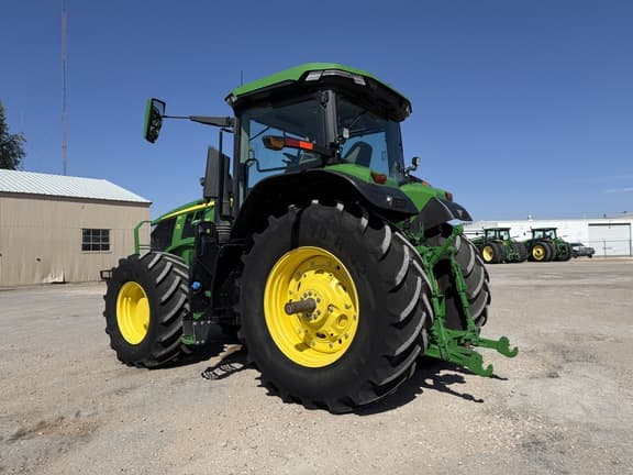 Image of John Deere 7R 230 equipment image 2