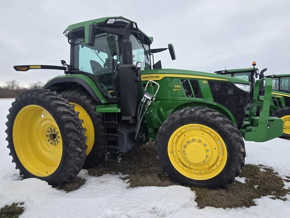 Image of John Deere 7R 230 equipment image 1