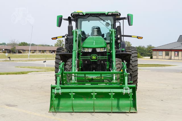 Image of John Deere 7R 250 equipment image 3