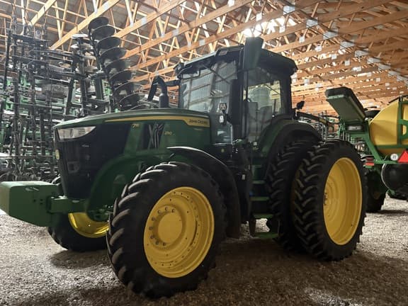 Image of John Deere 7R 250 equipment image 3