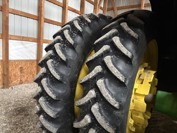 Image of John Deere 7R 250 equipment image 4