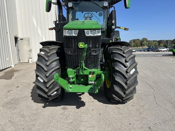 Image of John Deere 7R 330 equipment image 2