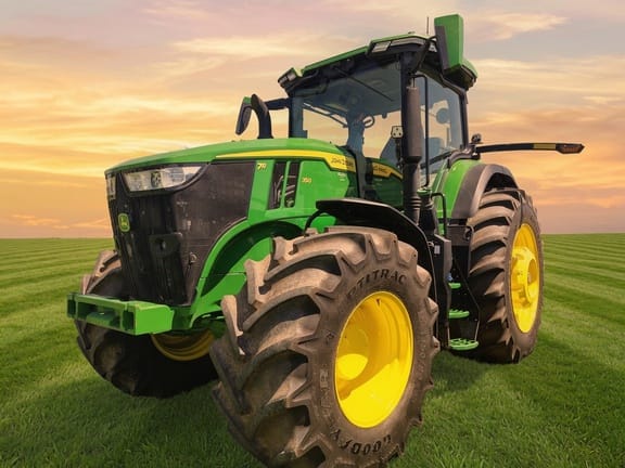 2025 John Deere 7R 350 Equipment Image0