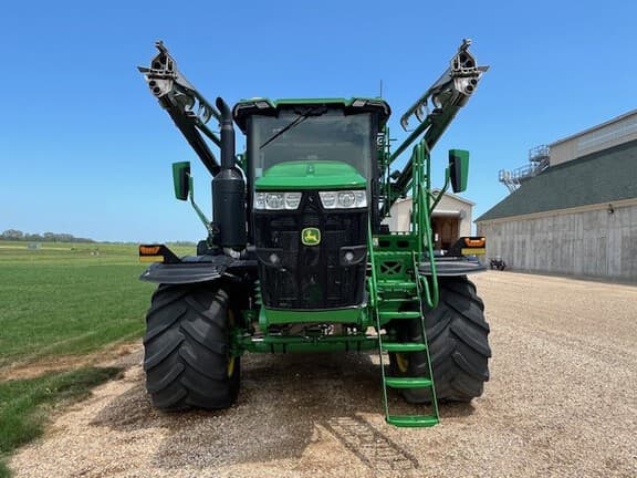 Image of John Deere 800R equipment image 1
