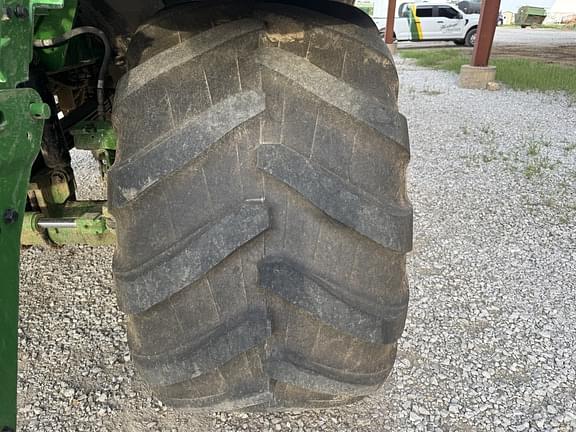 Image of John Deere 800R equipment image 3